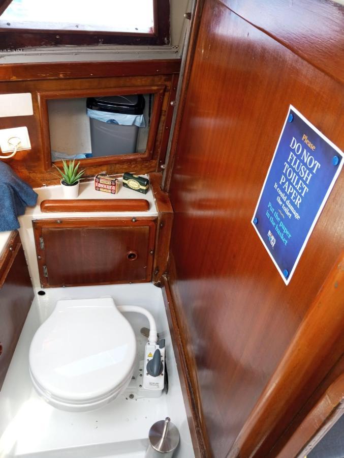Lisbon Cosy Boat Hotell Exteriör bild
